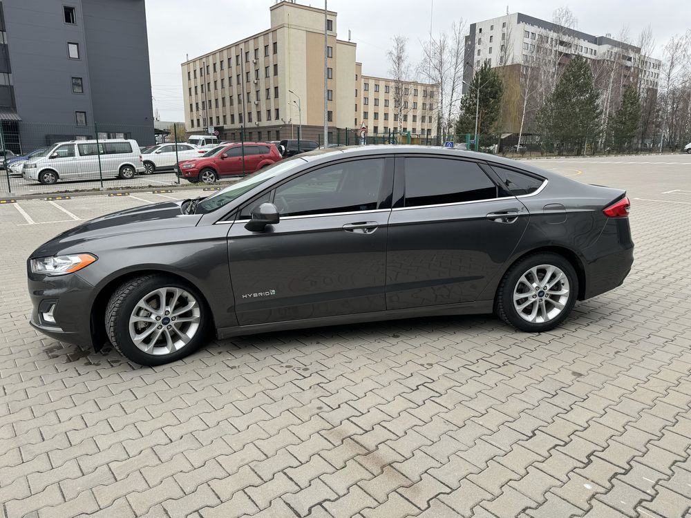 Ford Fusion Hybrid 2018