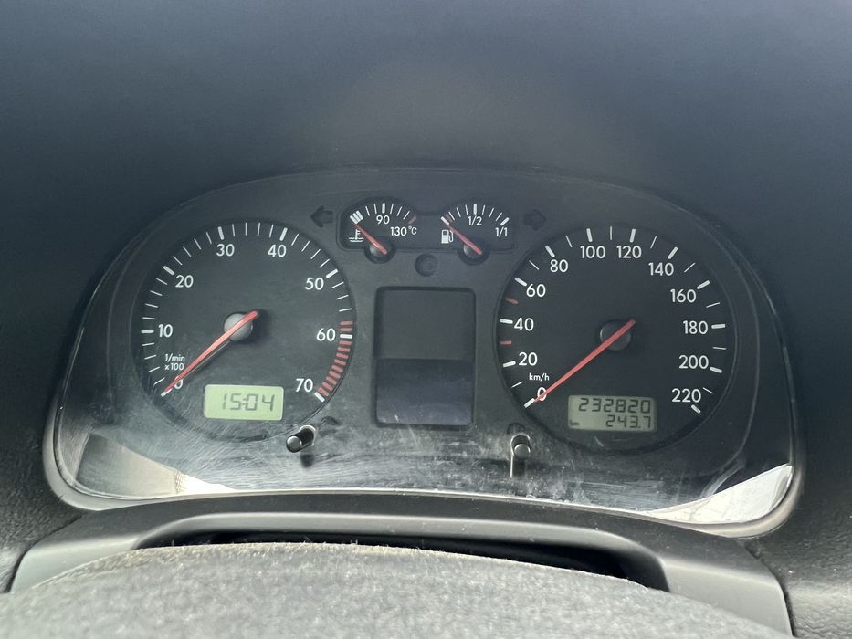 VW Golf 4 1.4 бензин