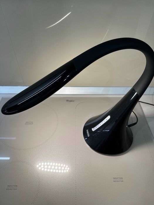 Настільна світлодіодна лампа Intelite Desk lamp 9W Black (DL2-9W-BL)