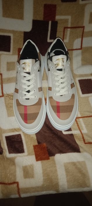 Чоловічі кросівки Burberry