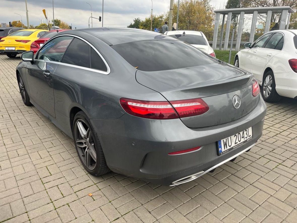 Mercedes-Benz Klasa E Mercedes E class coupe stan idealny