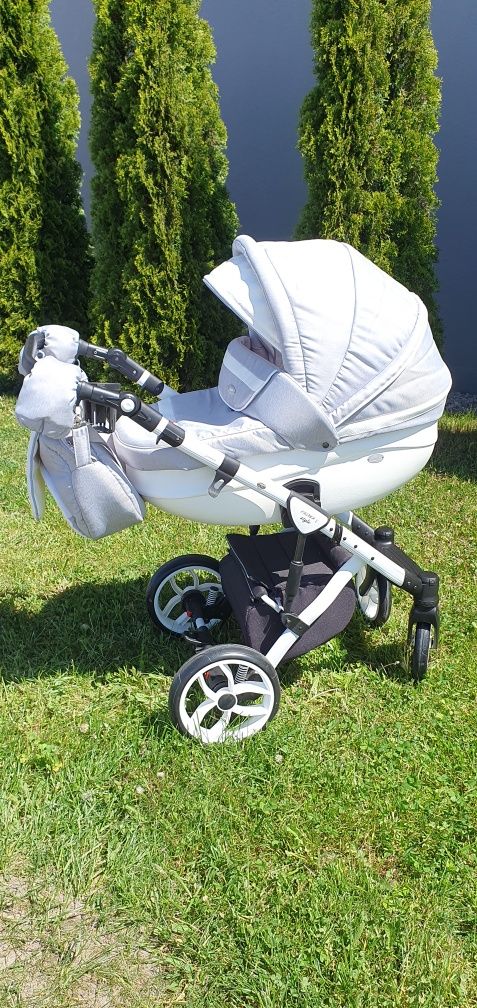 Wózek Baby Merc 2w1 + nosidełko  Maxi Cosi Cabrio Fix