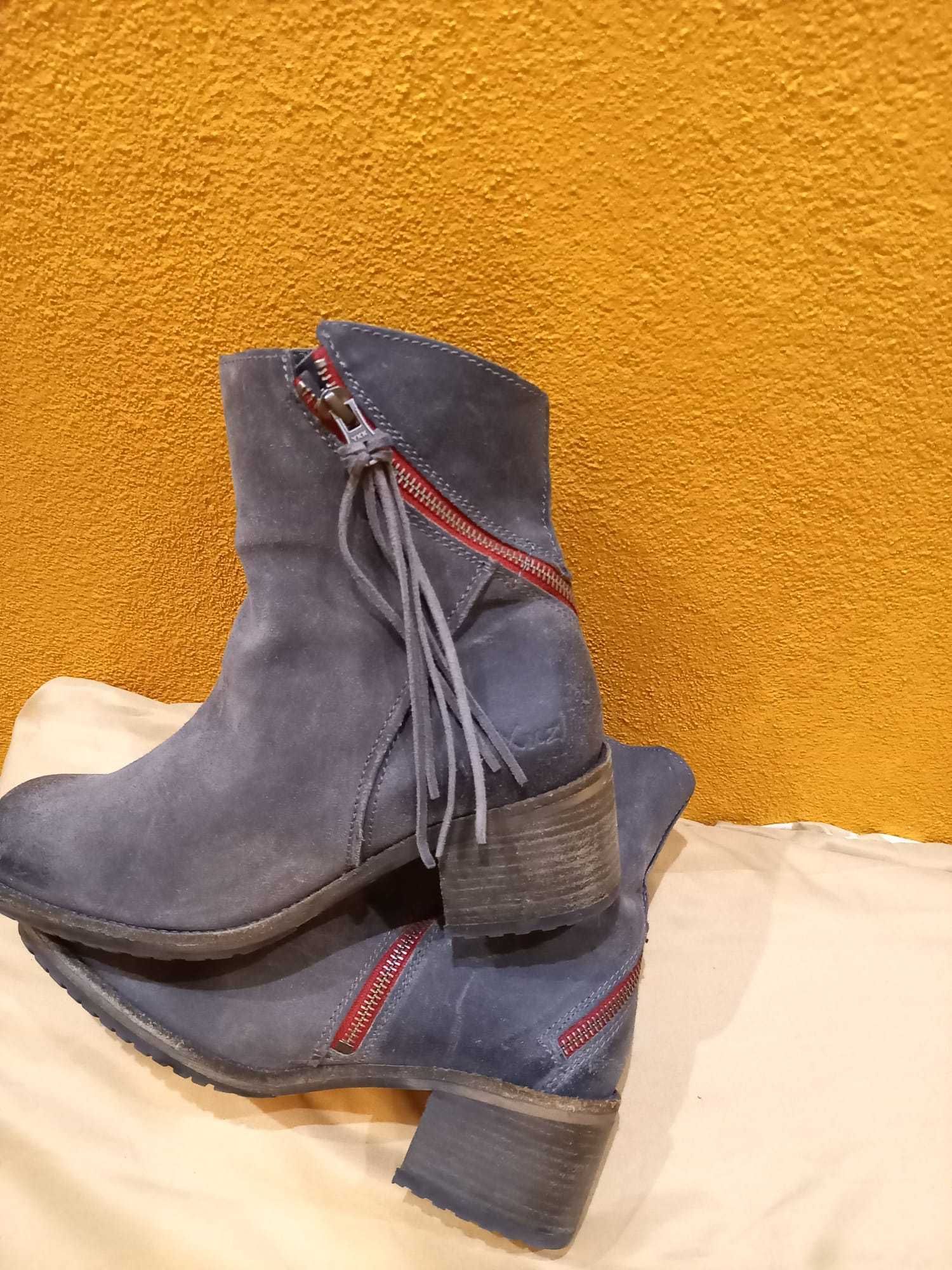 Botas da marca XuZ Nº39