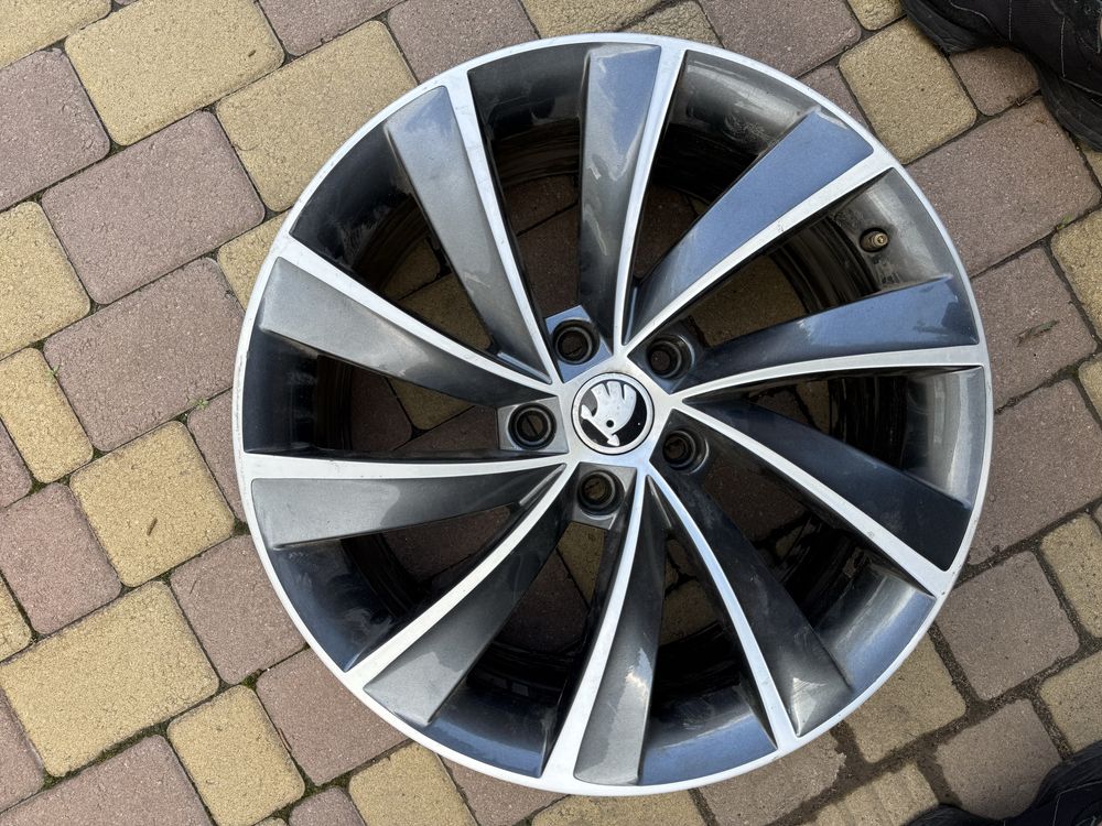 Диски 5/112r18 skoda superb laurin klement