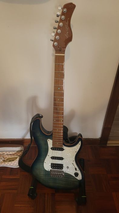 Sire Larry Carlton S7 +Fender Gigbag
