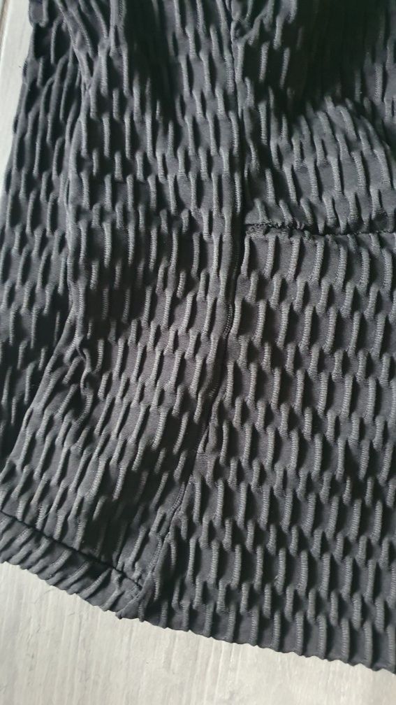 Czarne legginsy modelujące z marszczeniem na pośladkach push up S/M