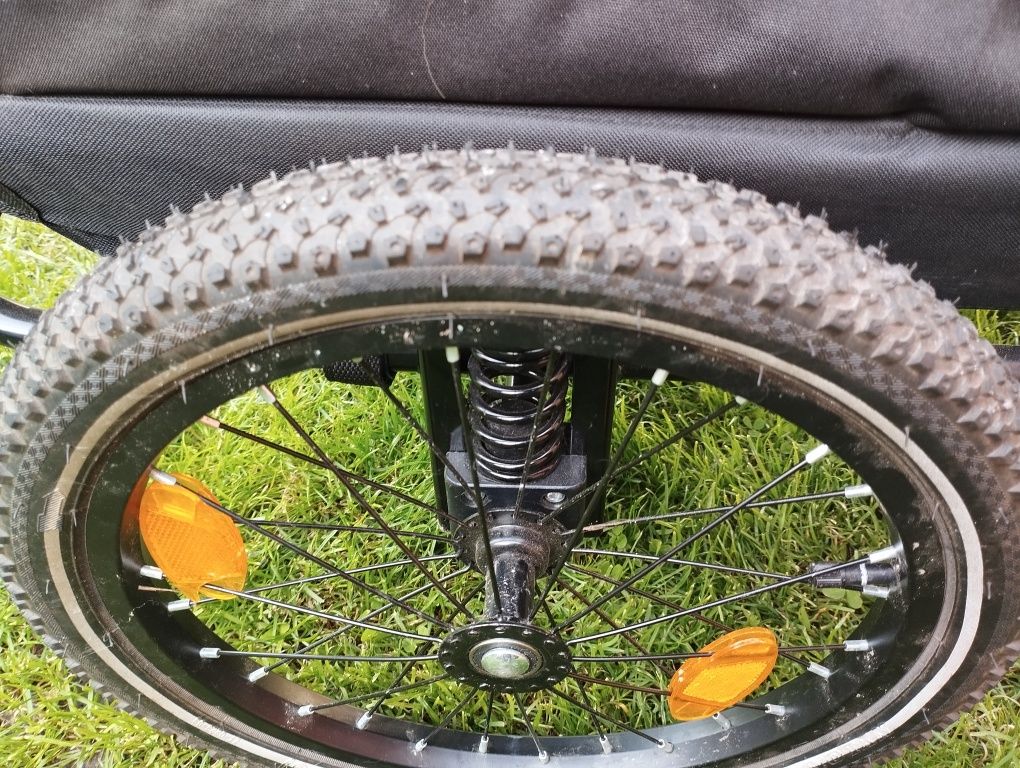 Przyczepka rowerowa zwierząt i towaru