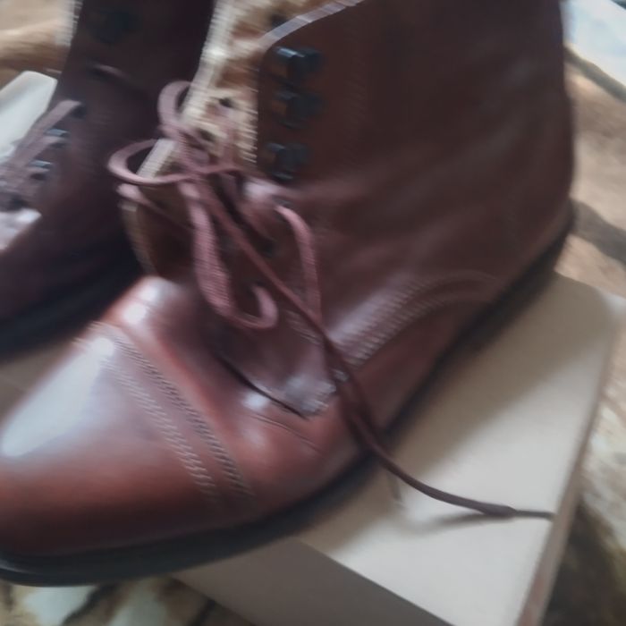 Продам мужские кожаные осенние ботинки оригинал Италия!