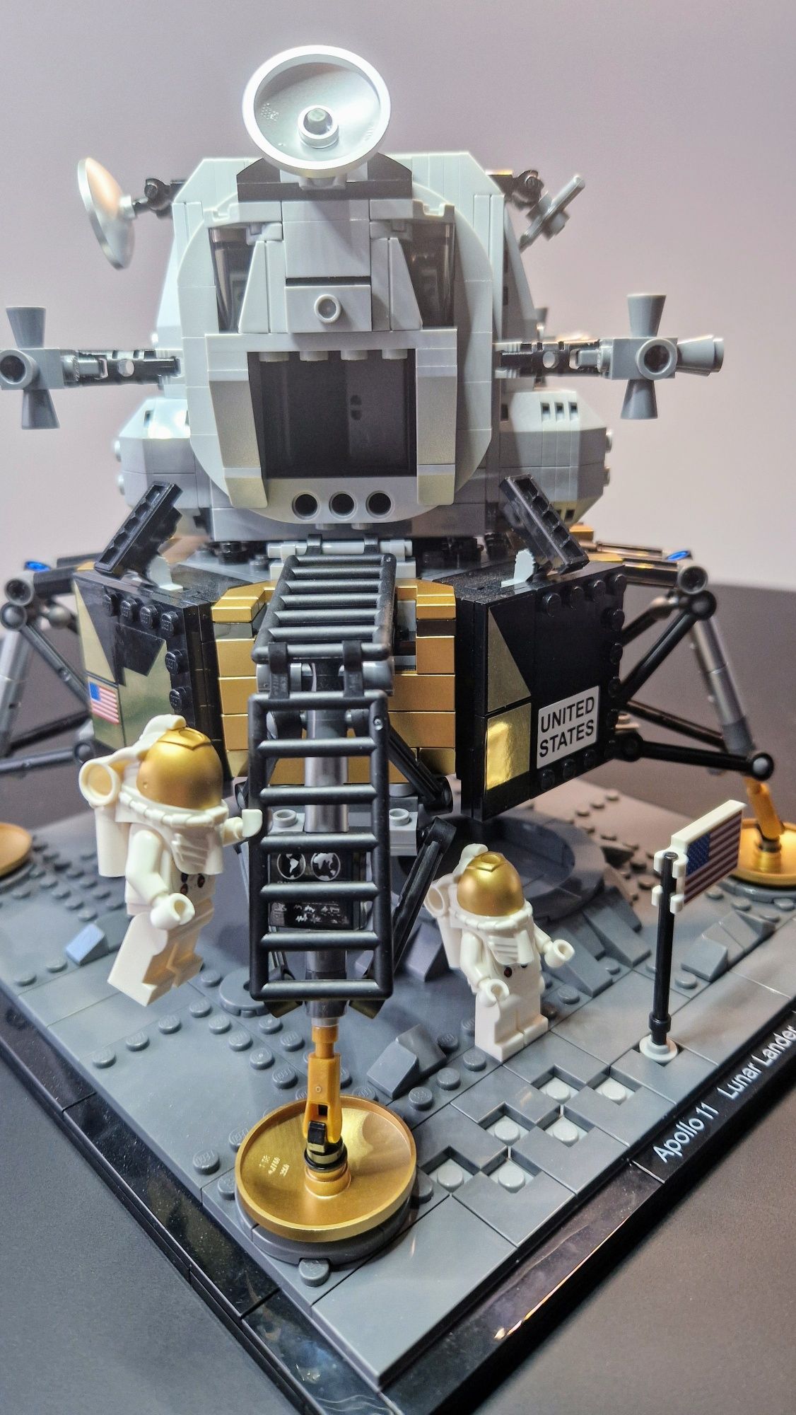 LEGO Creator NASA Apollo 11, Lunar Lander