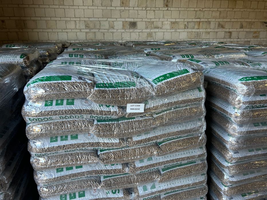 Rodos Pellet Sosnowy EnPlus a1 - dostawą gratis *