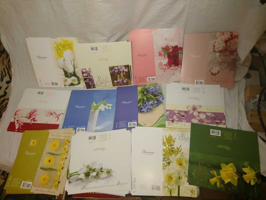 З 8 березня .Листівки.Открытки двойные новые с 8 марта .