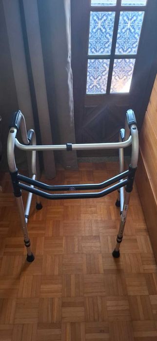 Andarilho novo dobrável