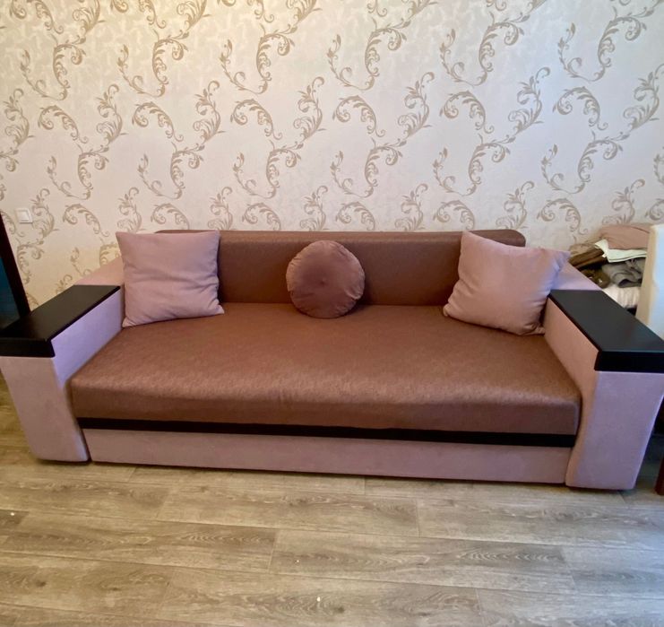 Диван еврокнижка, спал місце 160:200,прямий,самовивіз, торг