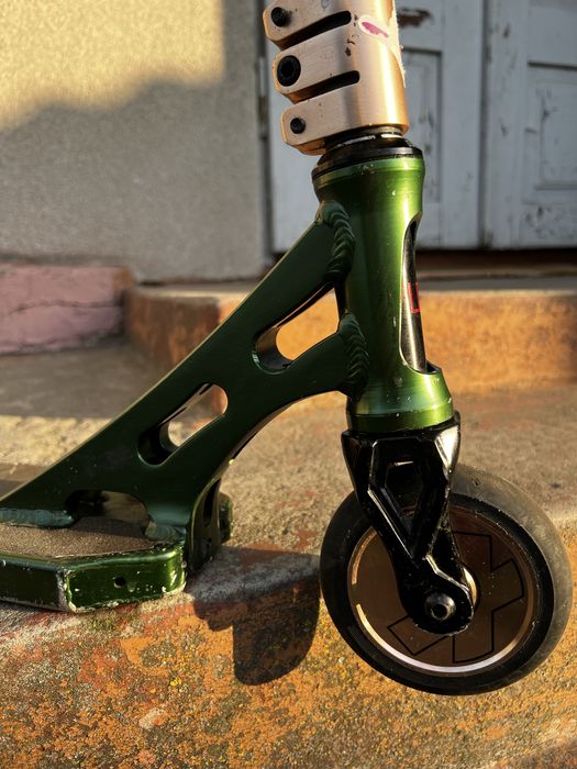 трюковий самокат Explore