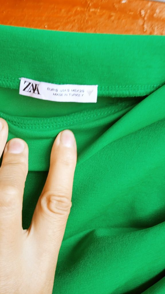 Спідниця жіноча Zara розмір S