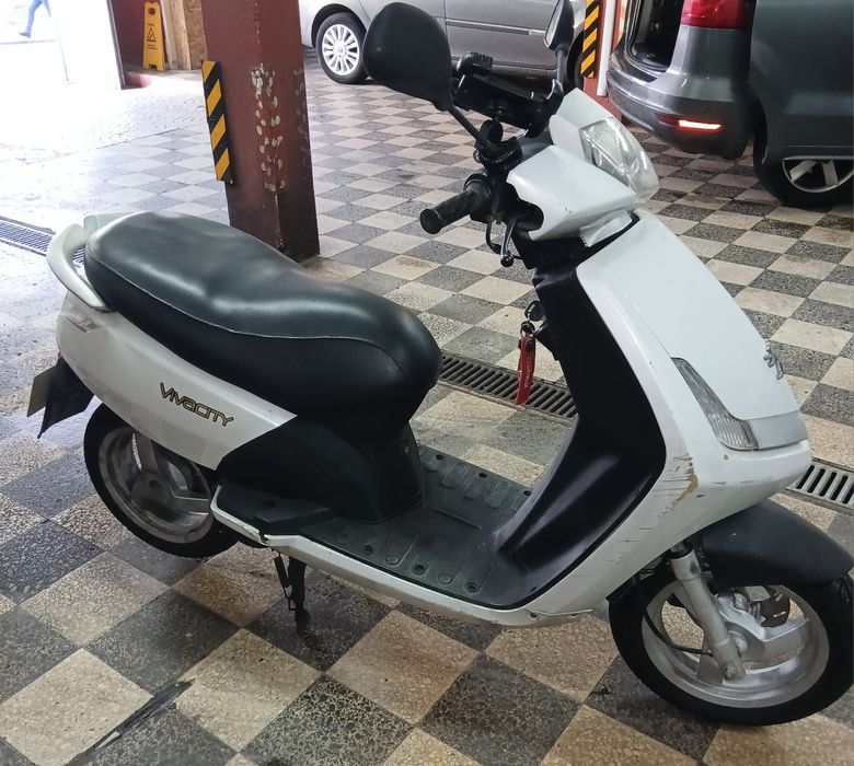 Scooter peugeot para peças