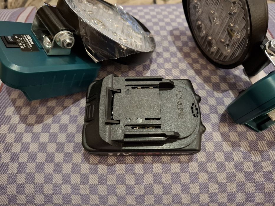 Фонарик прожектор светильник под аккумулятор Makita 18V Макита