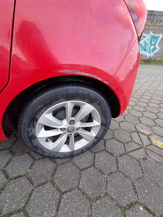 Opel Corsa 1.2 color edition