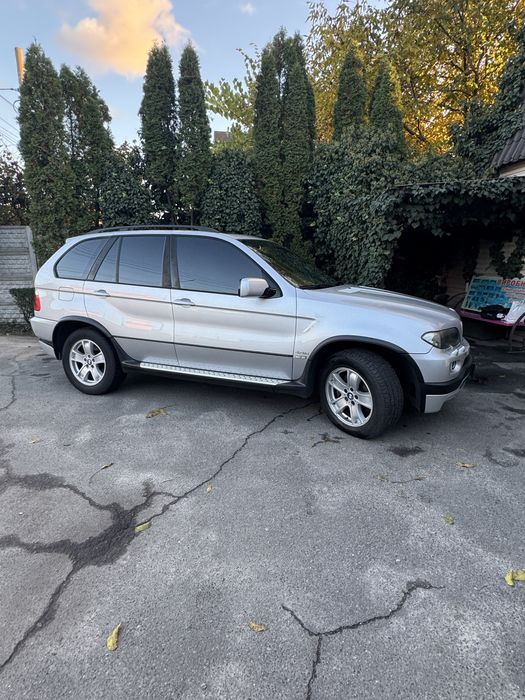Потужний BMW X5 4.8i, у чудовому стані, реальний пробіг