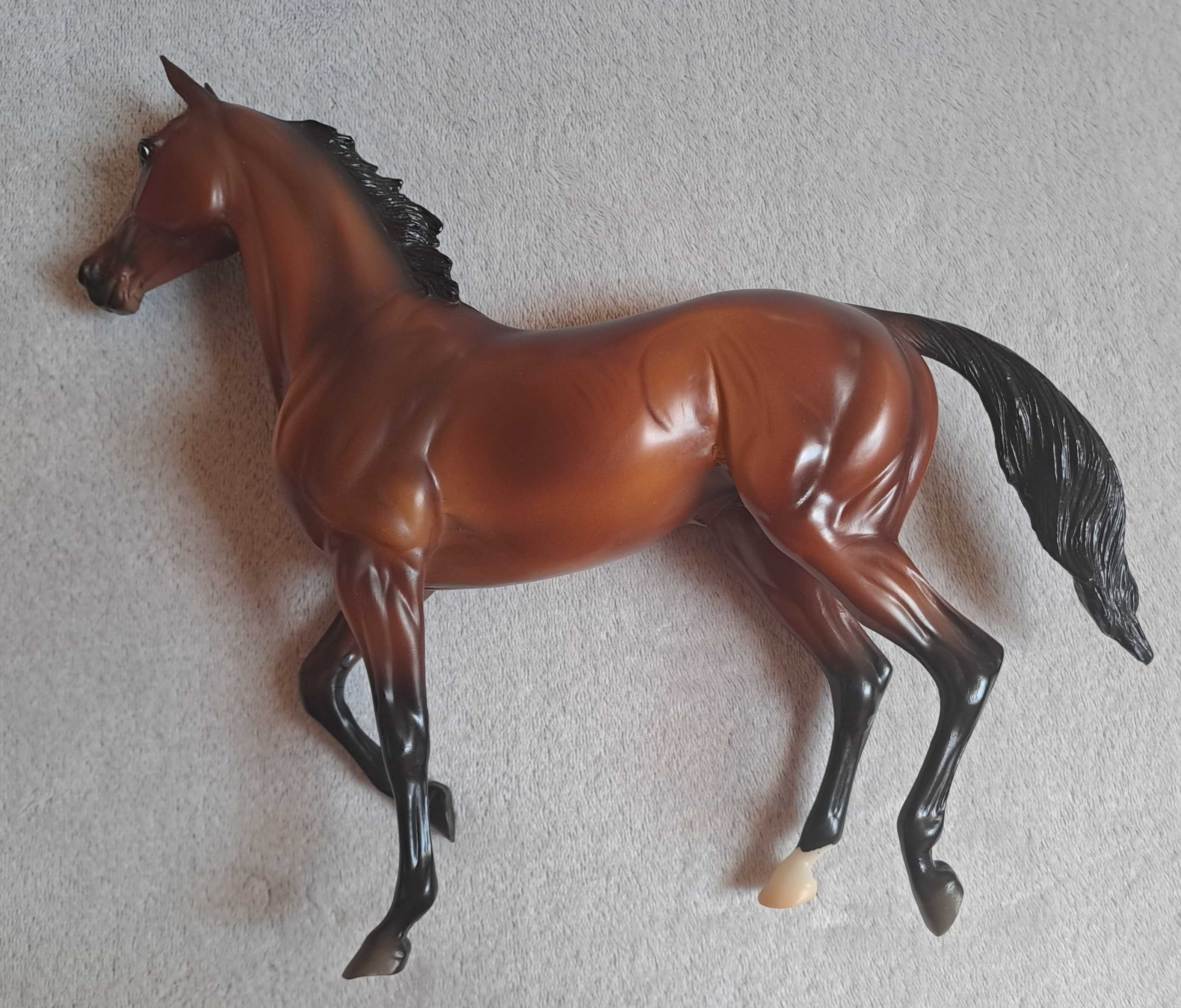 Breyer Tiz The Law (Lonesome Glory)