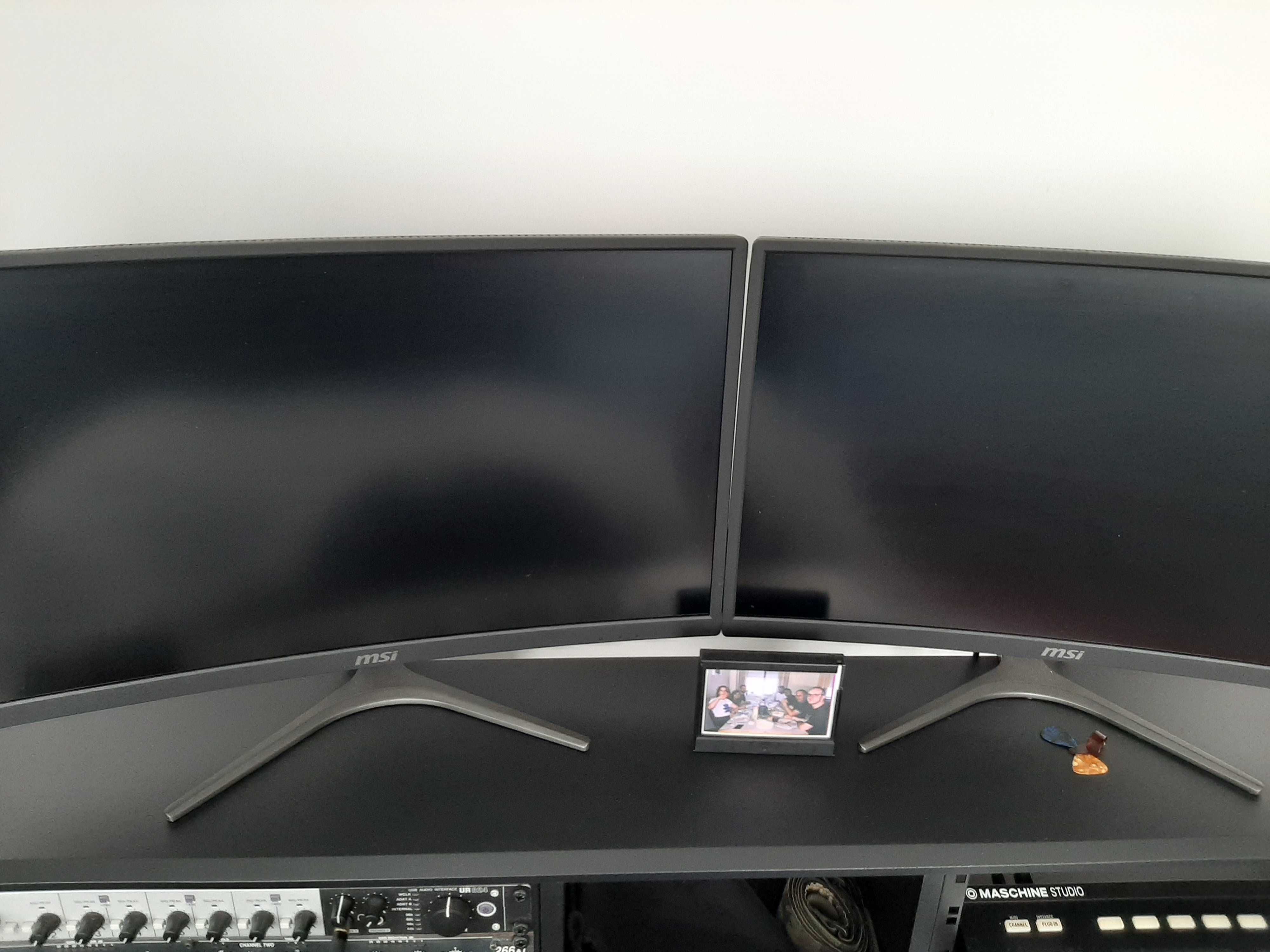 Pioneer Native Instruments Vox MSI logitech