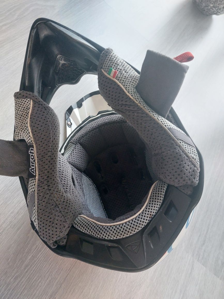 Capacete airoh carbono 980g