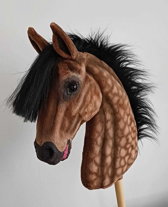 Realistyczny Konik Hobby Horse A3 + ogłowie gniady realistyk