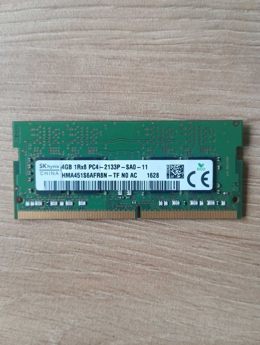Pamięć RAM SK Hynix HMA451S6AFR8N-TF 1x4 GB