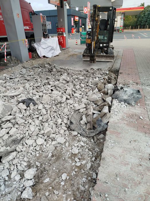 Usługi minikoparka, WYBURZENIA. Wykopy i kucie. Łyse Kolno Ostrołęka.