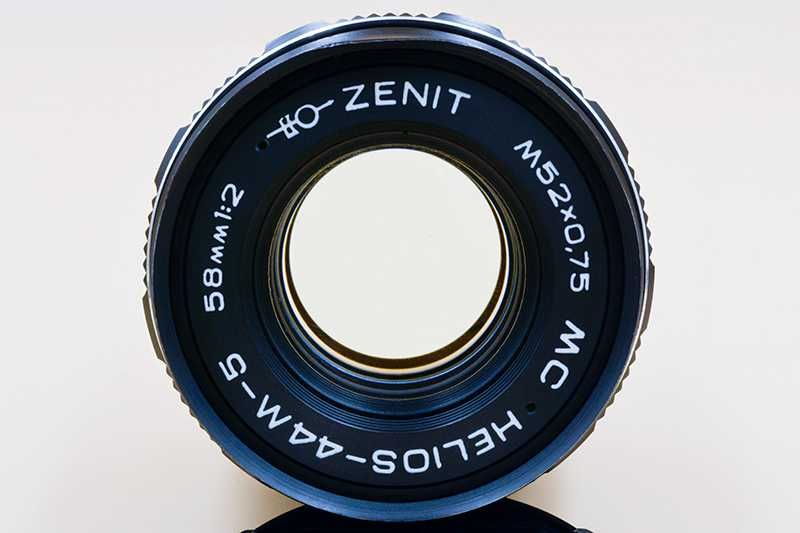 Câmara Fotográfica Vintage Soviética ZENIT 122