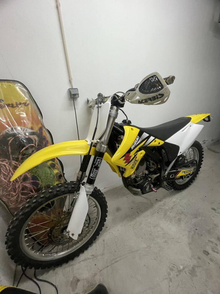 Suzuki rmz250 MATRICULADA