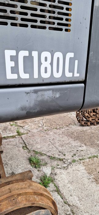 Koparka Volvo EC 180 Cl podwozie łańcuchy koła napinające gwiazdy