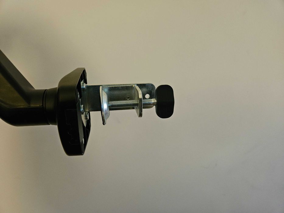 Monitor Gaming LG Ultragear 24'' FHD 180Hz FreeSync