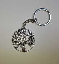 Okrągły metalowy breloczek - drzewo - kolor srebrny
