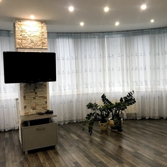 Сдам 3к квартиру ,Центр,ЖК Адмирал,Паркинг,Закрытый двор,Охрана.