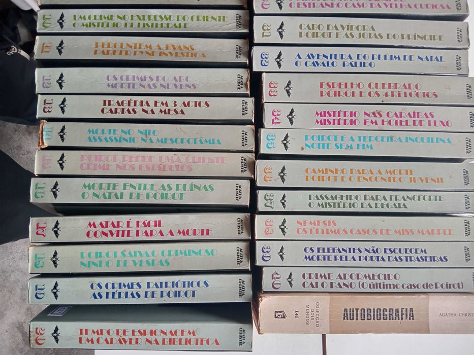 Agatha Christie	- - - - -		Colecção Completa	- - - - -	41 Livros