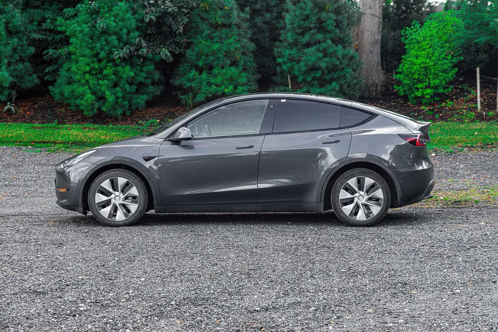 Tesla Model Y Long Range 2023