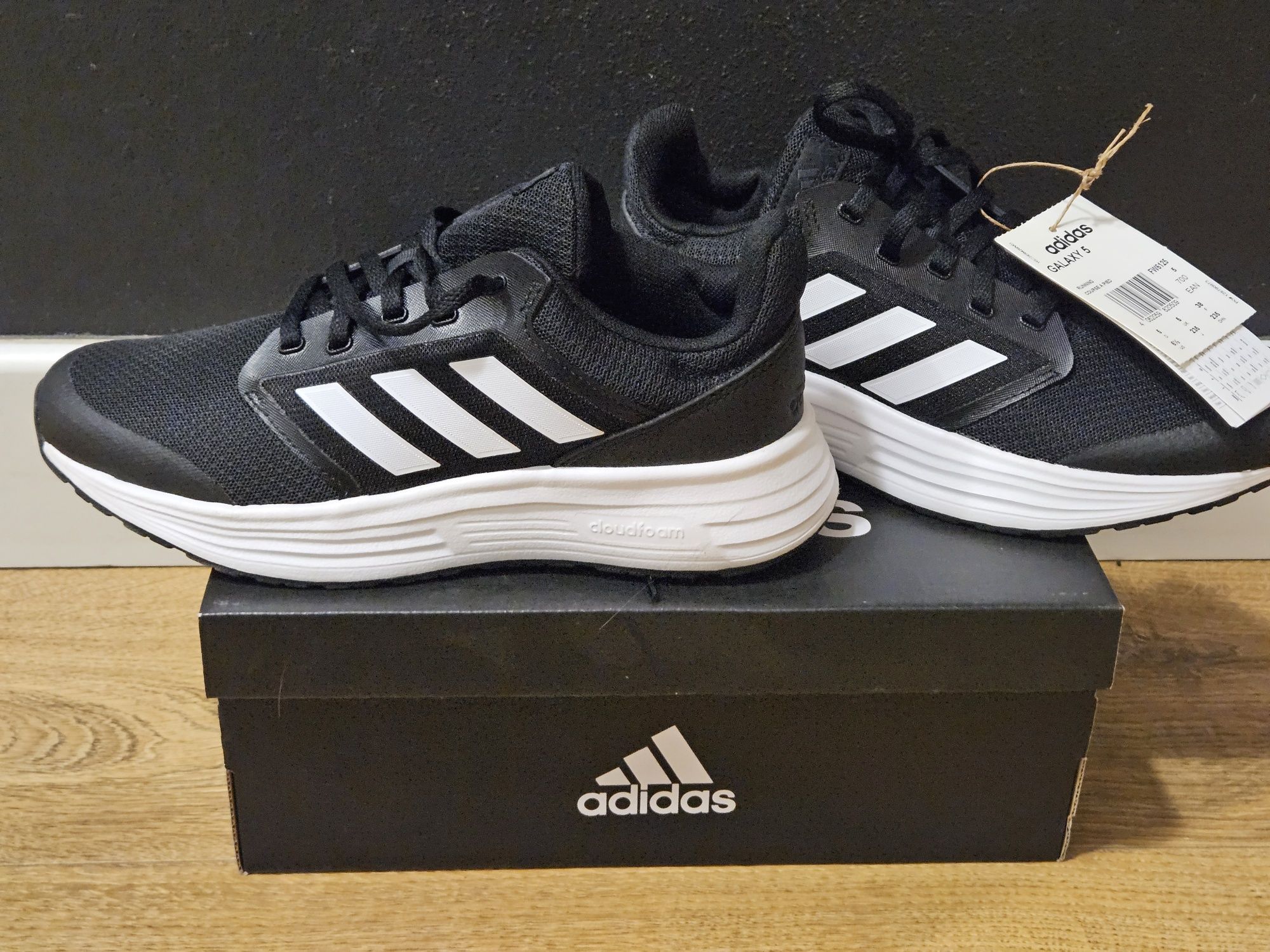 Adidas Galaxy 5 rozmiar 38 Nowe