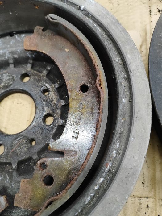 Тормозные барабаны с колодками ваз-2101-07