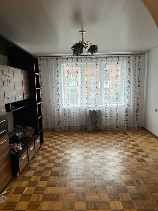 Продам 2 кімнатну квартиру  в  Неполоківцях