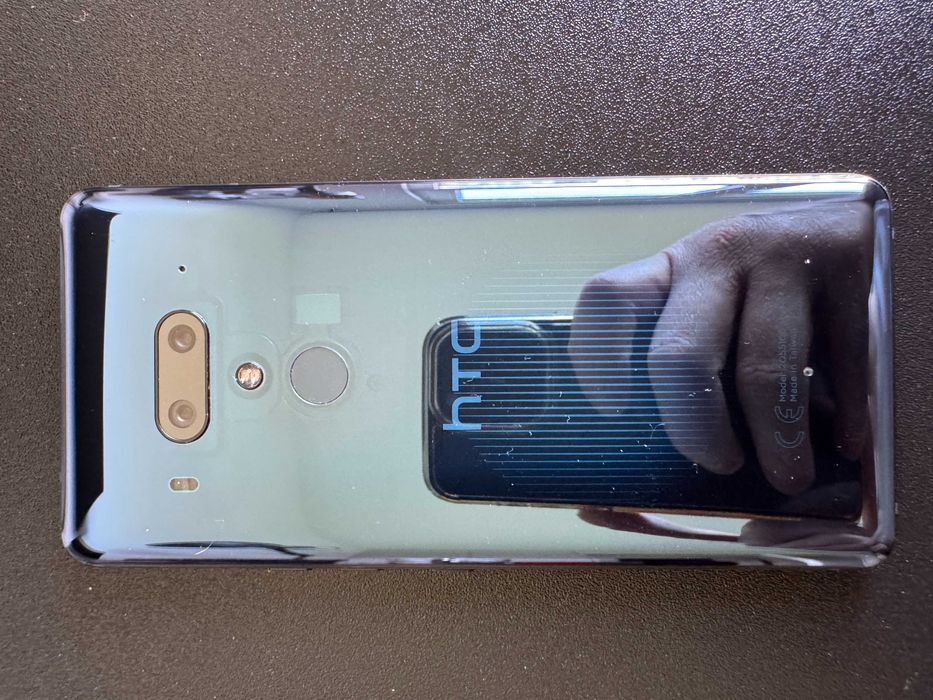 HTC U12+ 64 GB – sprawny, Android 9, pęknięty róg ekranu