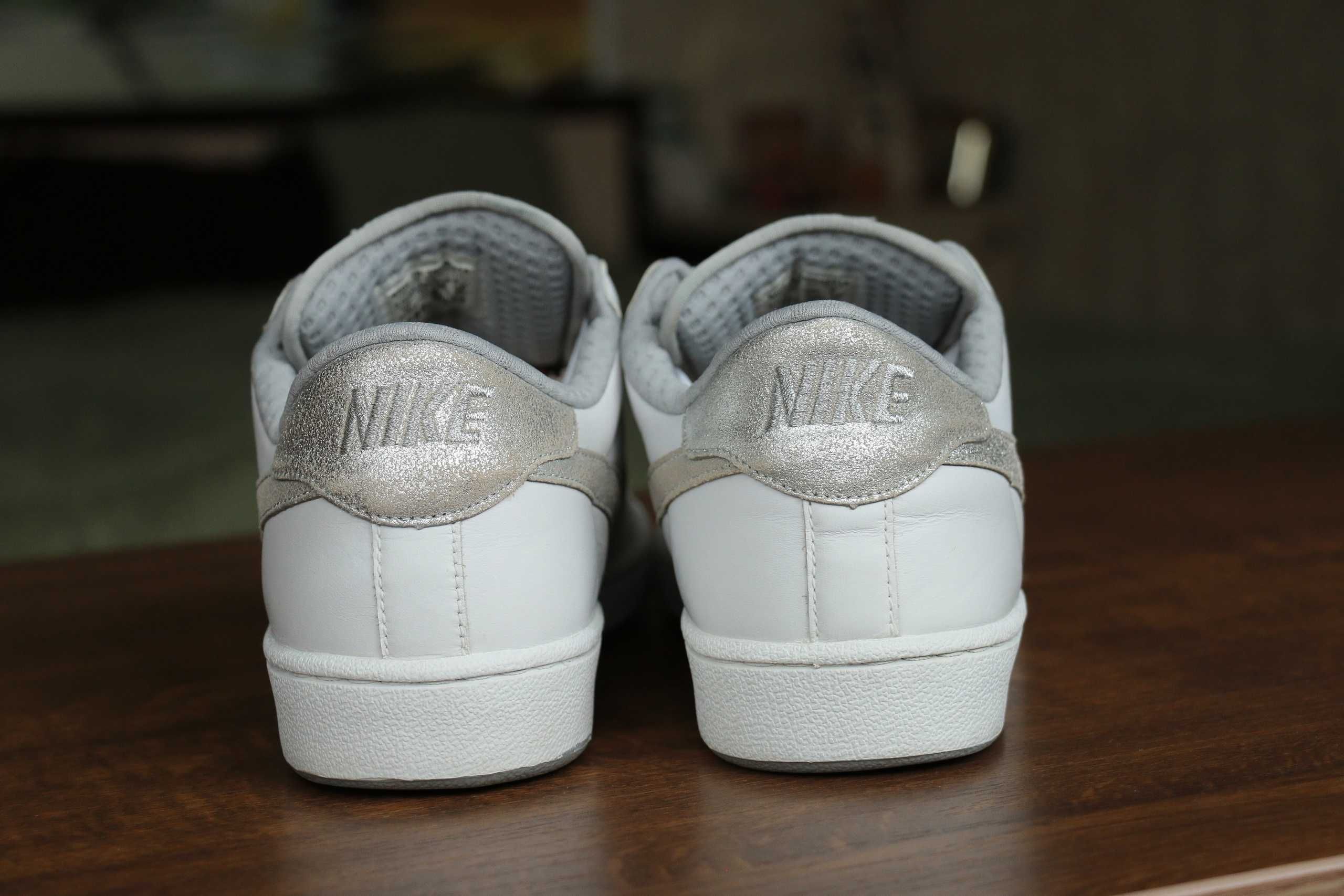 Nike Tennis Classic Indoor Handball/Volleyball Vintage 46 р 30 см