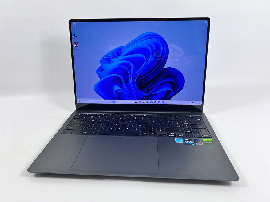 Samsung Galaxy Book3 Ultra 16 i7-13700H RTX 4050 16GB RAM 1TB Гарантія