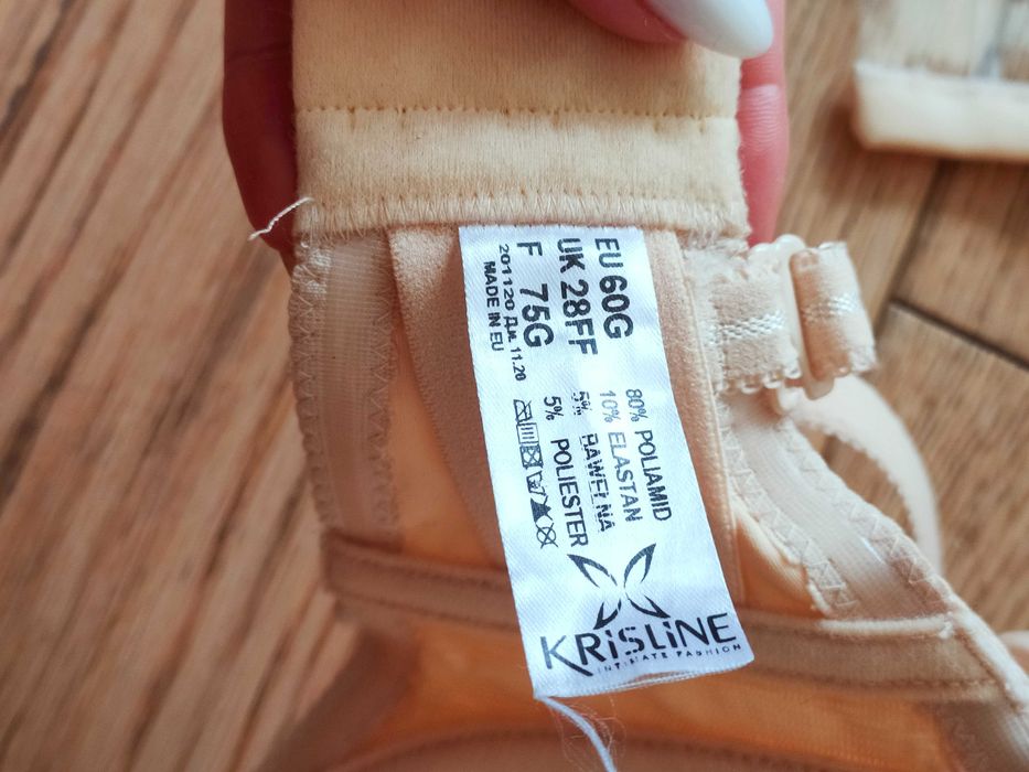 Biustonosz z silikonowym tyłem - NOWY