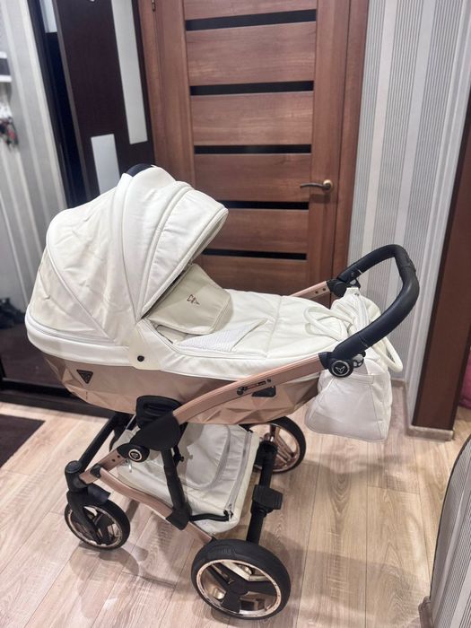 Коляска детская 2 в 1 Junama Diamond Mirror Satin