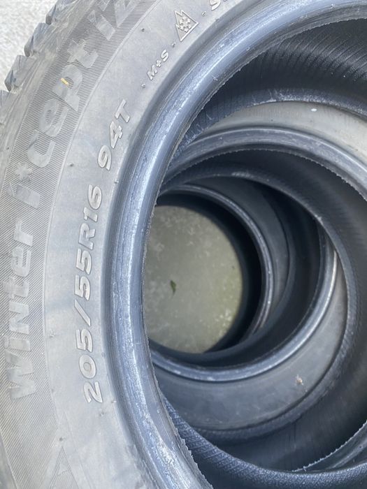 R15 205,65 good eyr,