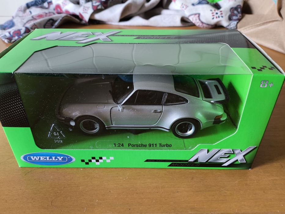 1/24 Porsche 911 Turbo 1974