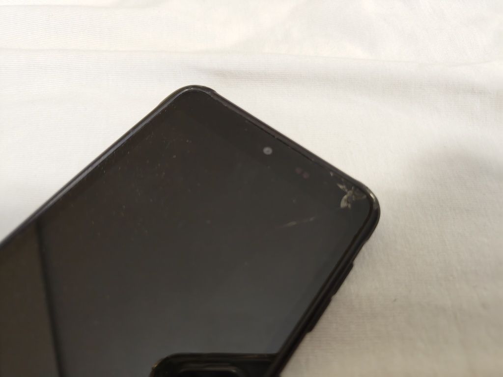 Smartfon xcover 5 sprawny z defektem