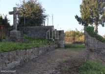 Terreno e Casa em Ruínas para Construção – Irivo, Penafiel