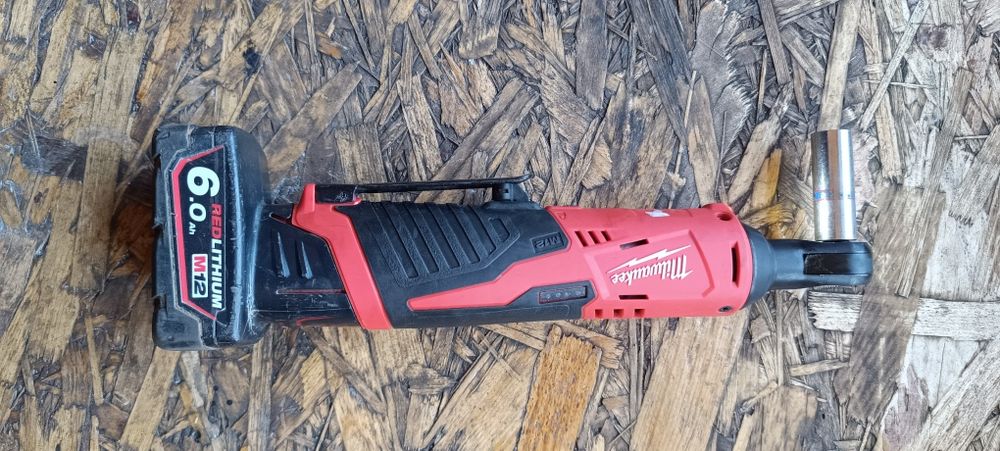 Grzechotka Milwaukee m12 IR Aku 6ah